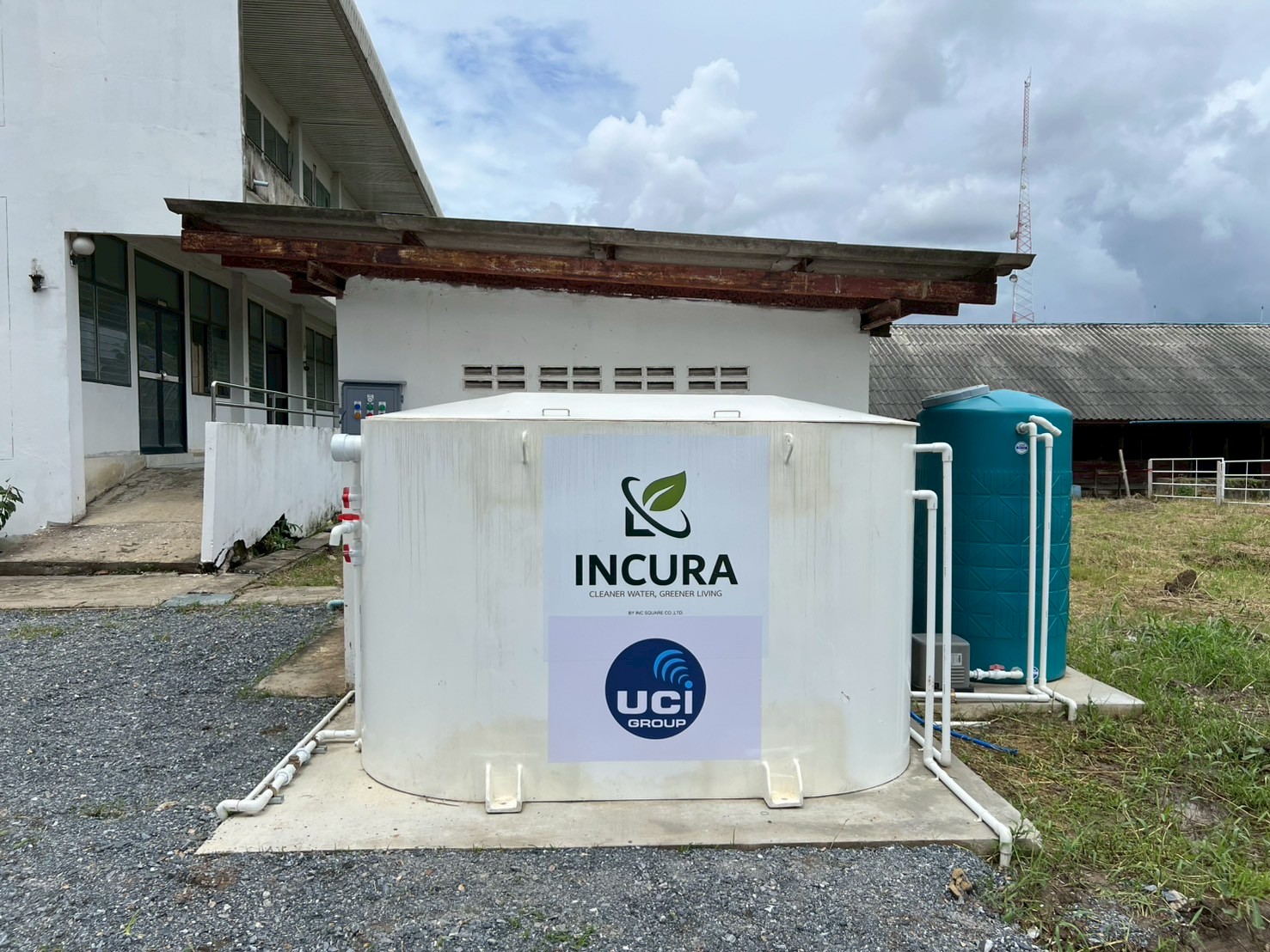 พิธีส่งมอบถังบำบัดน้ำเสีย “INCURA TANK” ให้แก่ โรงพยาบาลสัตว์ทหารบก โดยได้รับเกียรติจาก พลตรี สมพงษ์ สุขประดิษฐ เจ้ากรมการสัตว์ทหารบก เป็นผู้แทนในการรับมอบอย่างเป็นทางการ